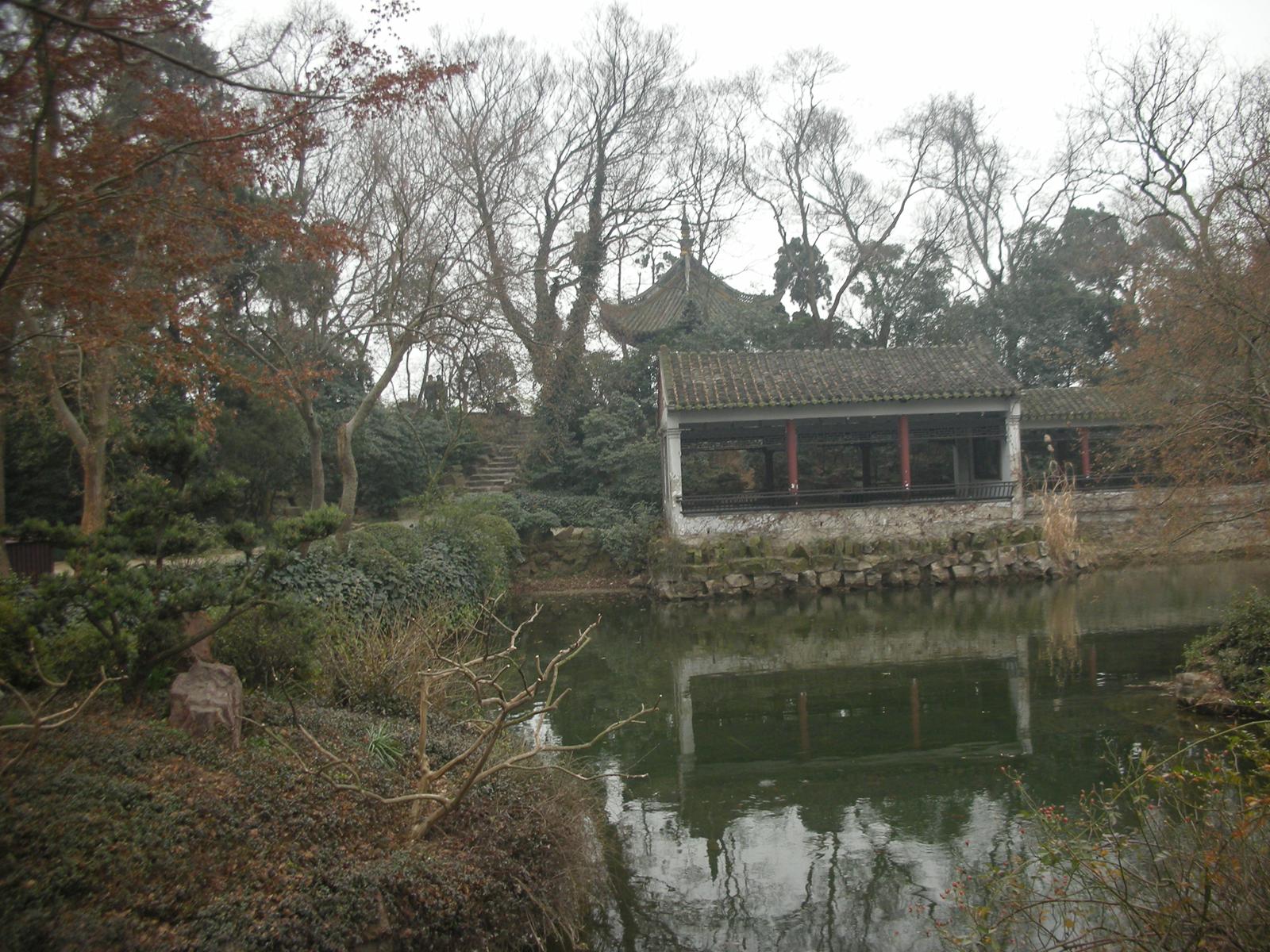 2000年ほど前は錫(スズ)の産地だったが、今は錫がない無錫(その2..無錫を代表する観光地である太湖)